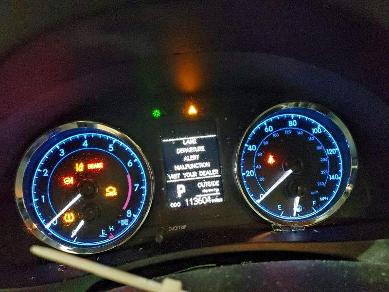 Photo 9 from auction – 2018 TOYOTA COROLLA with VIN 5YFBURHE5JP820597