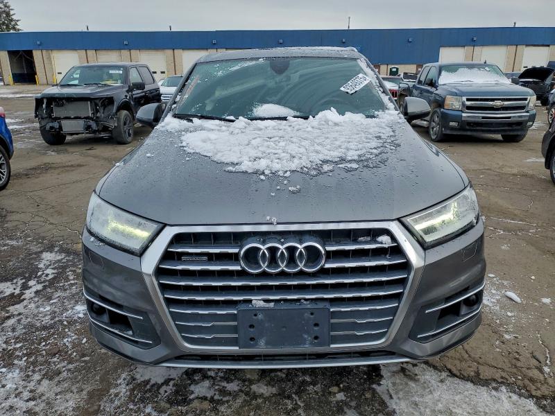 Photo 5 from auction – 2017 AUDI Q7 PREMIUM with VIN WA1LAAF76HD037010
