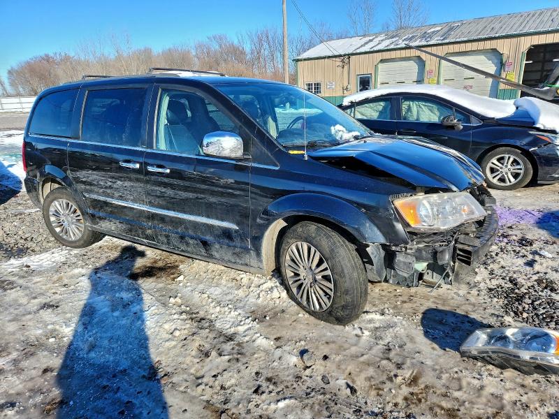 Photo 4 from auction – 2013 CHRYSLER TOWN & COU with VIN 2C4RC1CG7DR563894