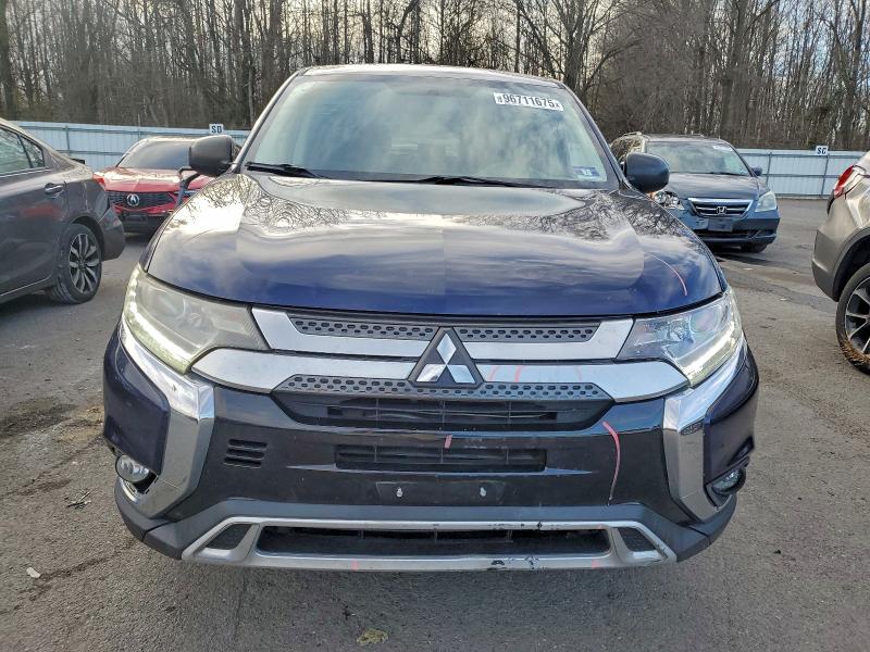 Photo 5 from auction – 2019 MITSUBISHI OUTLANDER with VIN JA4AZ3A35KZ047604
