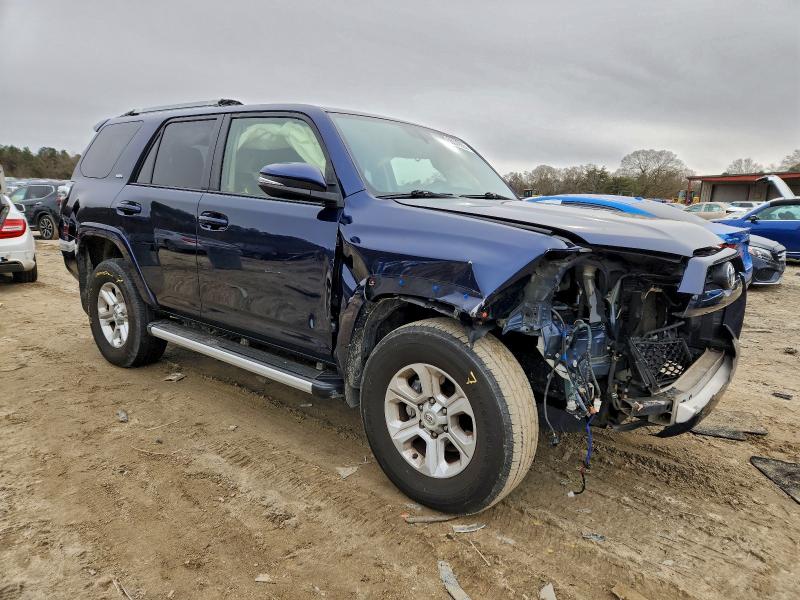Photo 4 from auction – 2017 TOYOTA 4RUNNER SR with VIN JTEBU5JR8H5410403