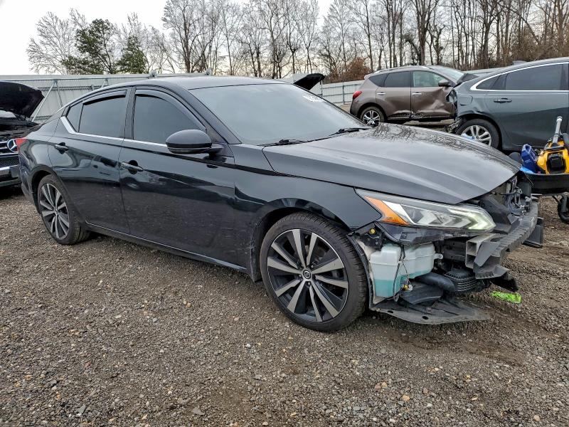 Photo 4 from auction – 2021 NISSAN ALTIMA SR with VIN 1N4AL4CV9MN326324