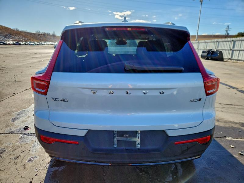 Photo 6 from auction – 2023 VOLVO XC40 PLUS with VIN YV4L12UW6P2108509