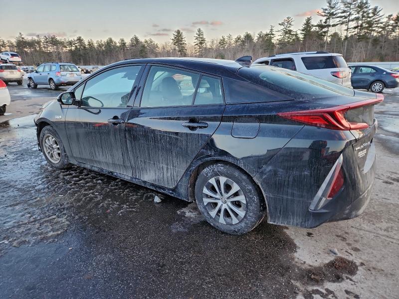 Photo 2 from auction – 2020 TOYOTA PRIUS PRIM with VIN JTDKARFP6L3155458