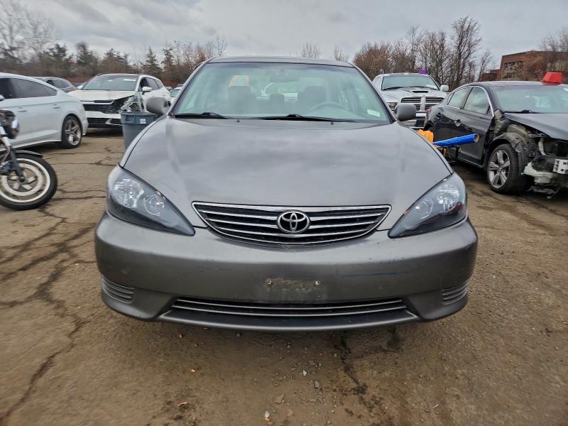 Photo 5 from auction – 2005 TOYOTA CAMRY LE with VIN 4T1BE30K35U596665
