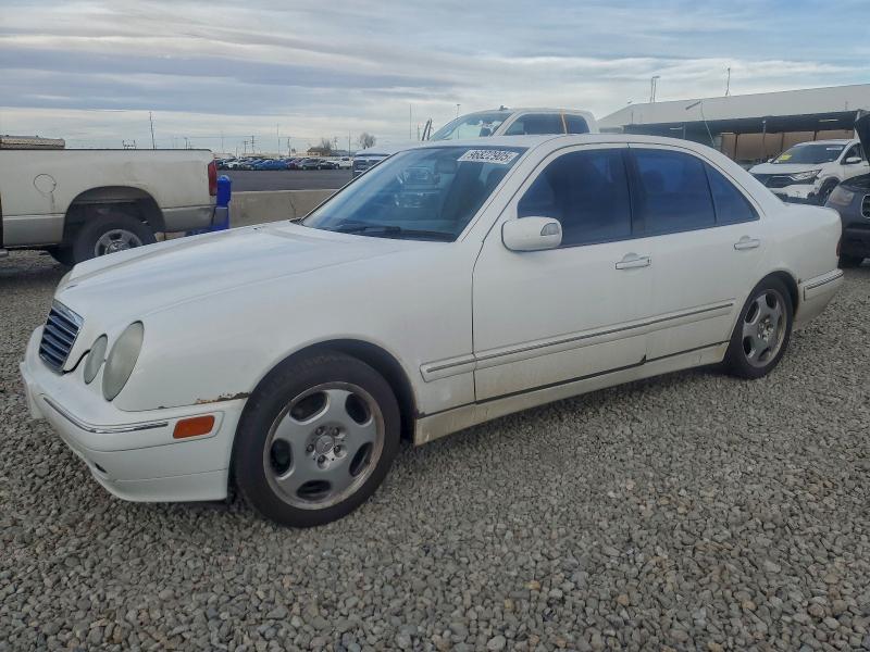 MERCEDES-BENZ E 430 2000 with VIN WDBJF70J9YA970342 - Photo from auction