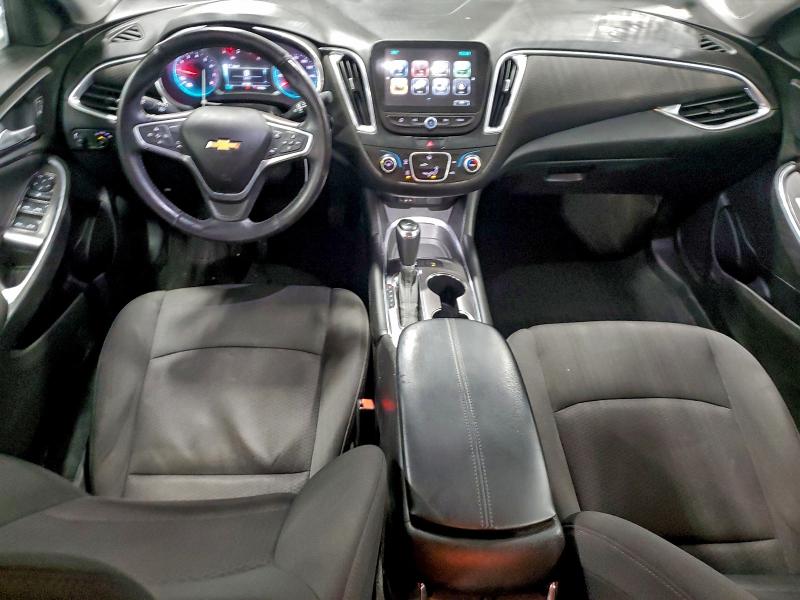 Photo 8 from auction – 2018 CHEVROLET MALIBU LT with VIN 1G1ZD5ST2JF163353
