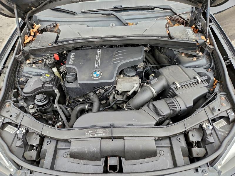 Photo 12 from auction – 2015 BMW X1 XDRIVE2 with VIN WBAVL1C50FVY40279