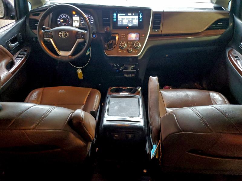 Photo 8 from auction – 2017 TOYOTA SIENNA XLE with VIN 5TDDZ3DC8HS180527