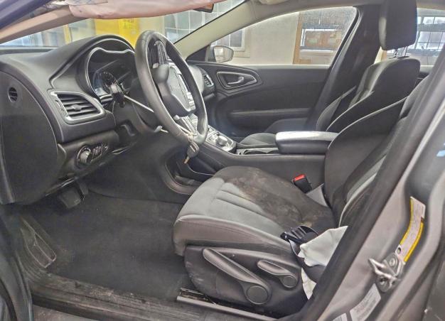 Photo 7 from auction – 2015 CHRYSLER 200 LIMITE with VIN 1C3CCCAB9FN702596