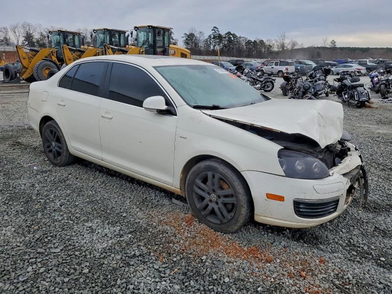 Photo 4 from auction – 2007 VOLKSWAGEN JETTA WOLF with VIN 3VWEF71K77M138698