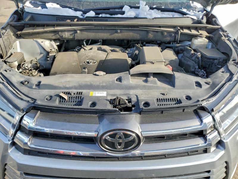 Photo 12 from auction – 2019 TOYOTA HIGHLANDER with VIN 5TDDZRFH6KS716233