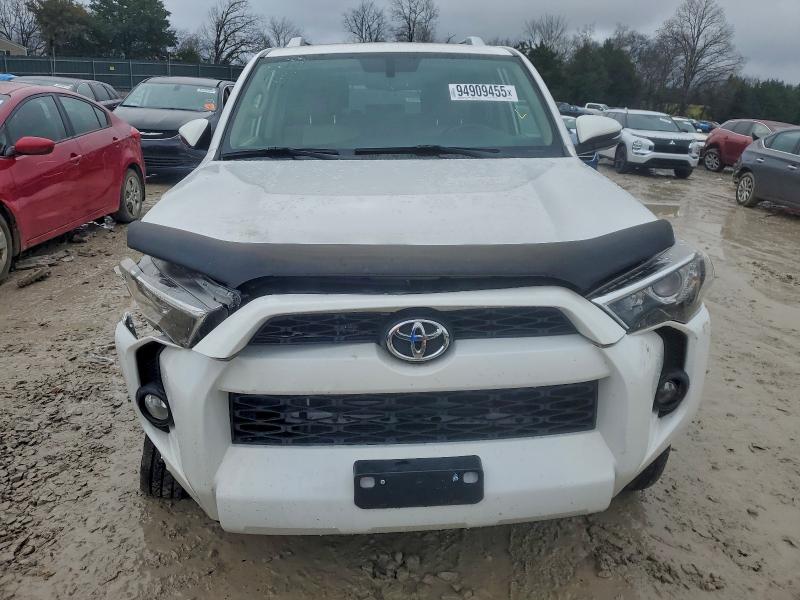 Photo 5 from auction – 2017 TOYOTA 4RUNNER SR with VIN JTEBU5JR9H5408952