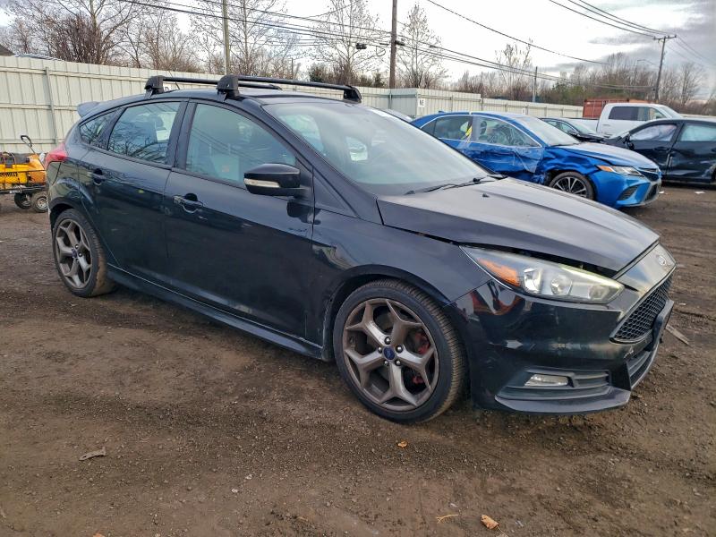Photo 4 from auction – 2017 FORD FOCUS ST with VIN 1FADP3L92HL311146