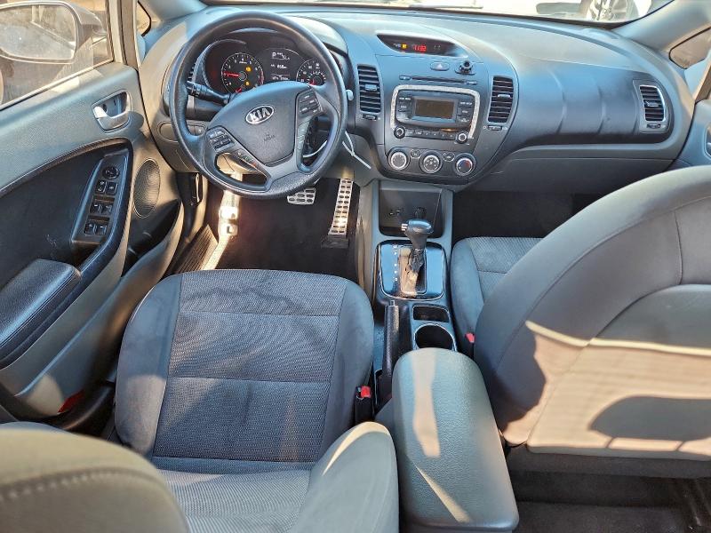 Photo 8 from auction – 2018 KIA FORTE LX with VIN 3KPFK4A73JE213346