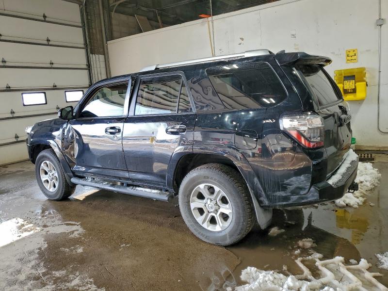 Photo 2 from auction – 2018 TOYOTA 4RUNNER SR with VIN JTEBU5JR4J5505658