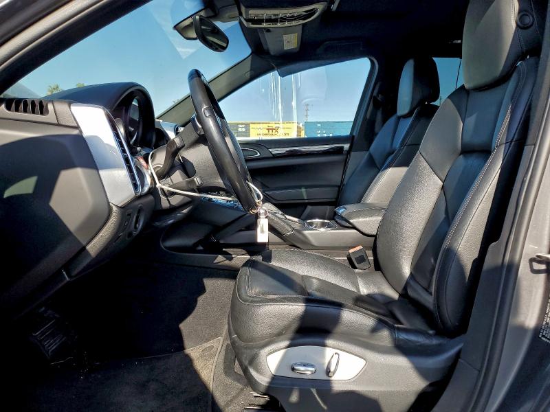Photo 7 from auction – 2012 PORSCHE CAYENNE with VIN WP1AA2A22CLA01343