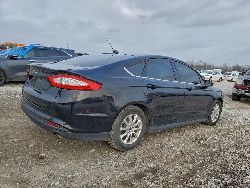 Photo 3 from auction – 2016 FORD FUSION S with VIN 1FA6P0G71G5101818