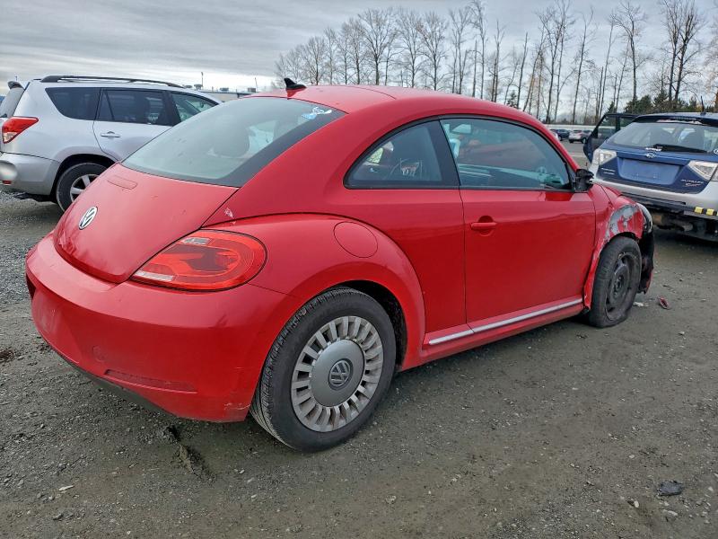 Photo 3 from auction – 2014 VOLKSWAGEN BEETLE with VIN 3VWJX7AT5EM611645