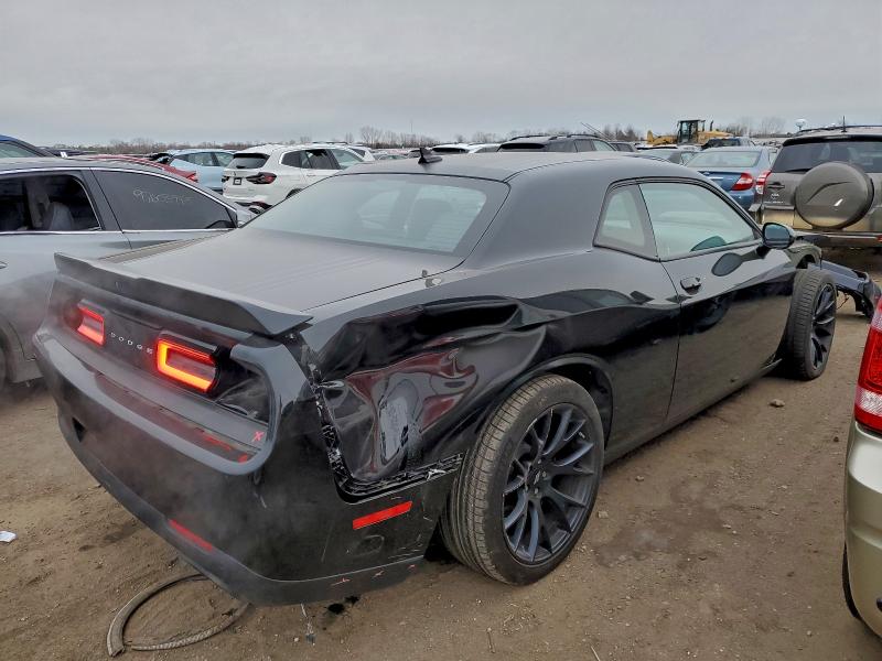 Photo 3 from auction – 2018 DODGE CHALLENGER with VIN 2C3CDZFJ8JH332260