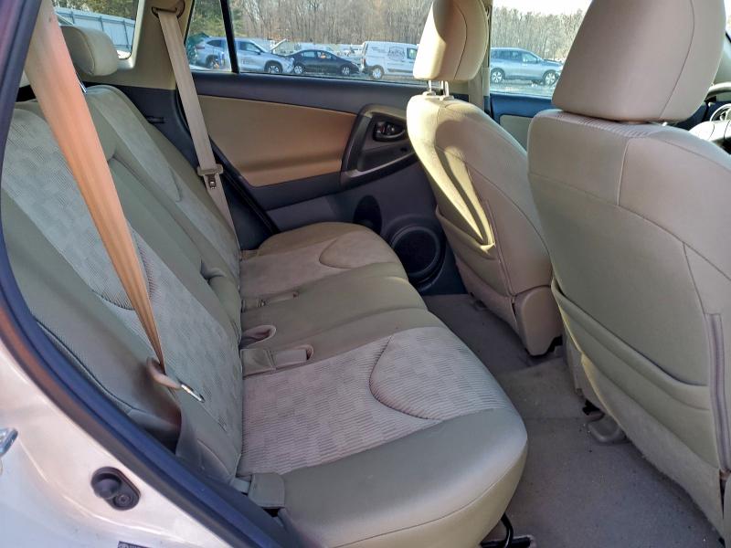 Photo 11 from auction – 2012 TOYOTA RAV4 with VIN 2T3ZF4DV6CW127807