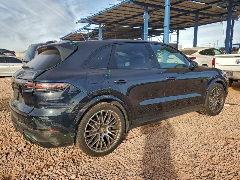 Photo 3 from auction – 2023 PORSCHE CAYENNE S with VIN WP1AB2AYXPDA14150