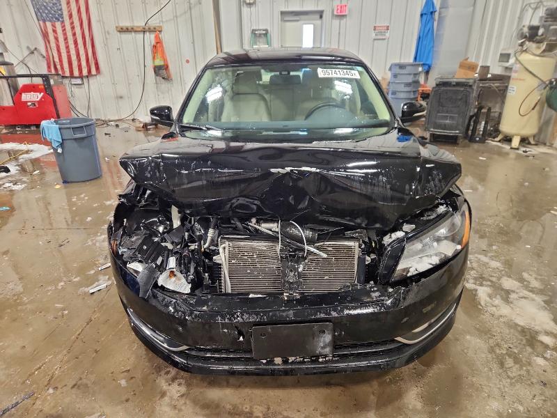 Photo 5 from auction – 2015 VOLKSWAGEN PASSAT S with VIN 1VWAT7A30FC118969