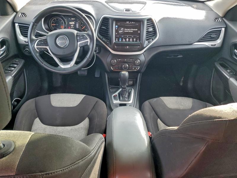 Photo 8 from auction – 2014 JEEP CHEROKEE L with VIN 1C4PJLCB3EW116324