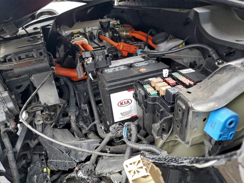 Photo 11 from auction – 2016 KIA SOUL EV + with VIN KNDJX3AE4G7012990