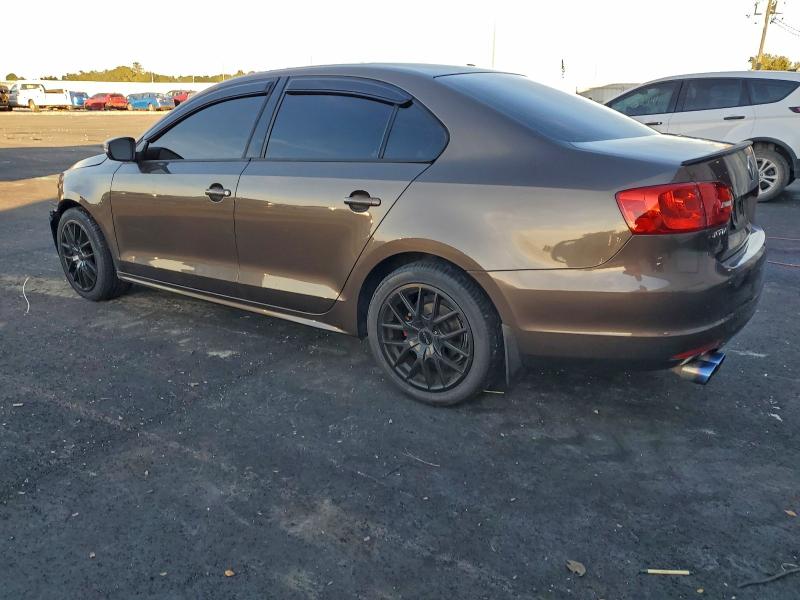 Photo 2 from auction – 2014 VOLKSWAGEN JETTA BASE with VIN 3VW1K7AJ1EM434220
