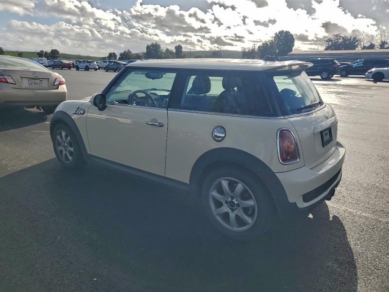 Photo 2 from auction – 2008 MINI COOPER S with VIN WMWMF73588TV34029