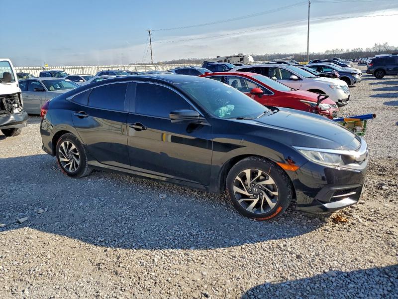 Photo 4 from auction – 2018 HONDA CIVIC with VIN 2HGFC2F72JH597636