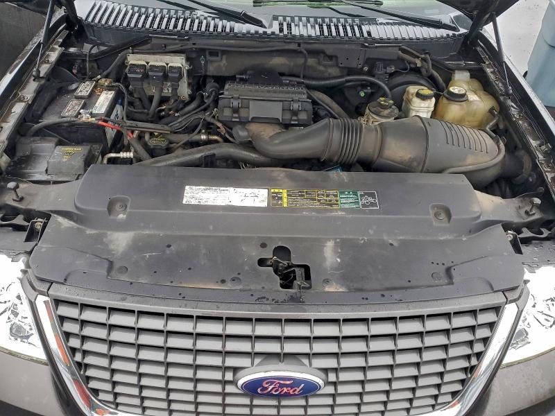 Photo 12 from auction – 2005 FORD EXPEDITION with VIN 1FMPU16545LA52308