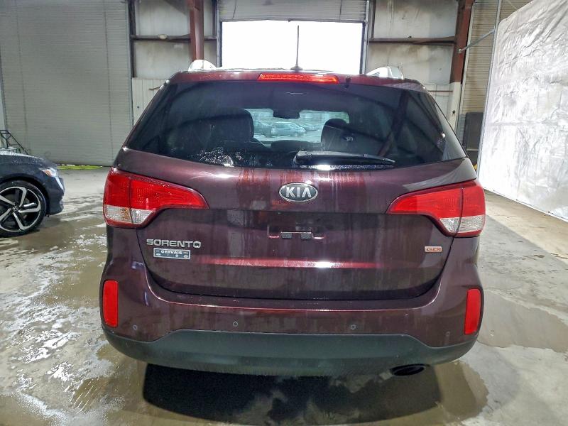 Photo 6 from auction – 2014 KIA SORENTO LX with VIN 5XYKTCA68EG439579
