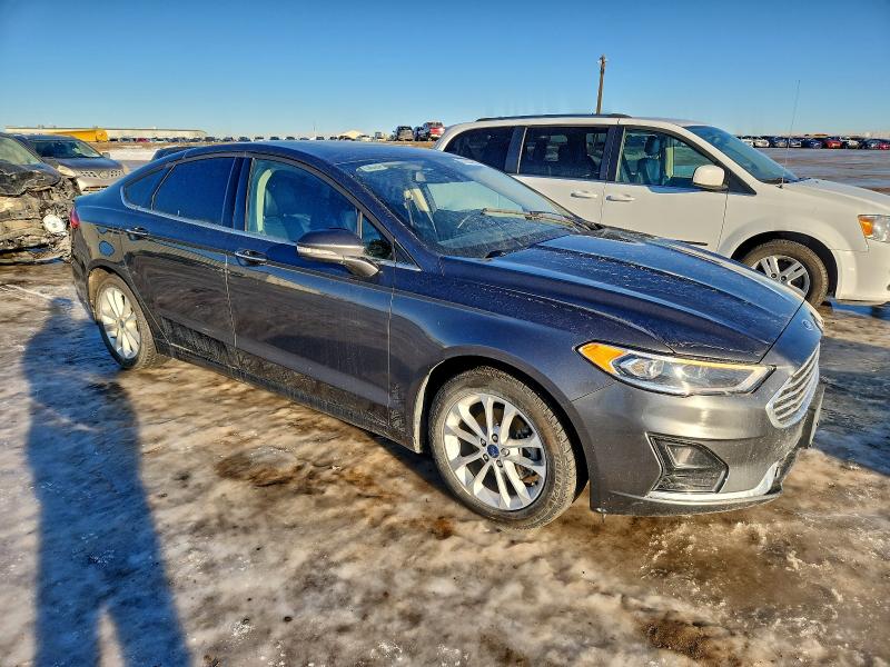 Photo 4 from auction – 2020 FORD FUSION with VIN 3FA6P0MUXLR230920