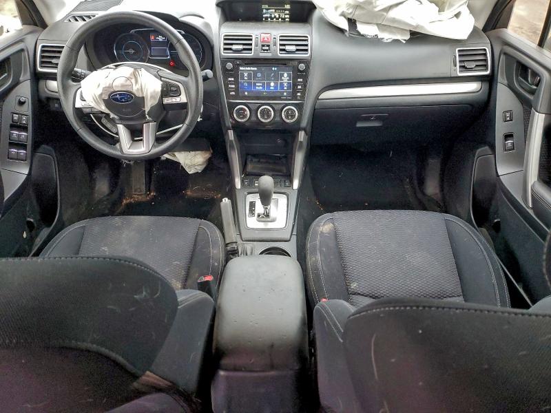 Photo 8 from auction – 2018 SUBARU FORESTER 2 with VIN JF2SJAGC5JH477717