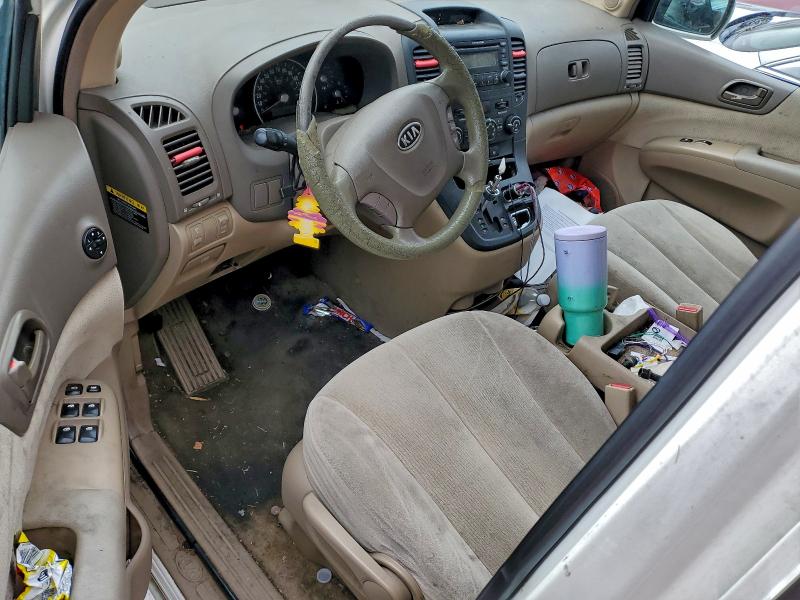 Photo 8 from auction – 2006 KIA SEDONA EX with VIN KNDMB233266078055