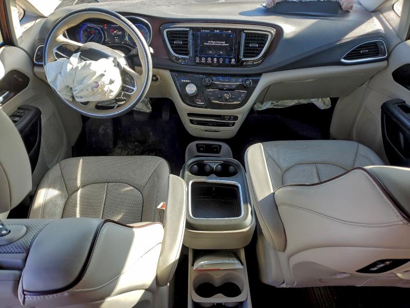 Photo 8 from auction – 2018 CHRYSLER PACIFICA L with VIN 2C4RC1GG9JR352394