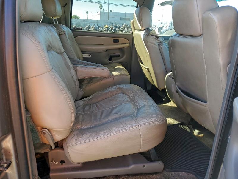 Photo 11 from auction – 2001 CHEV SUBURBAN with VIN 3GNEC16T31G128368
