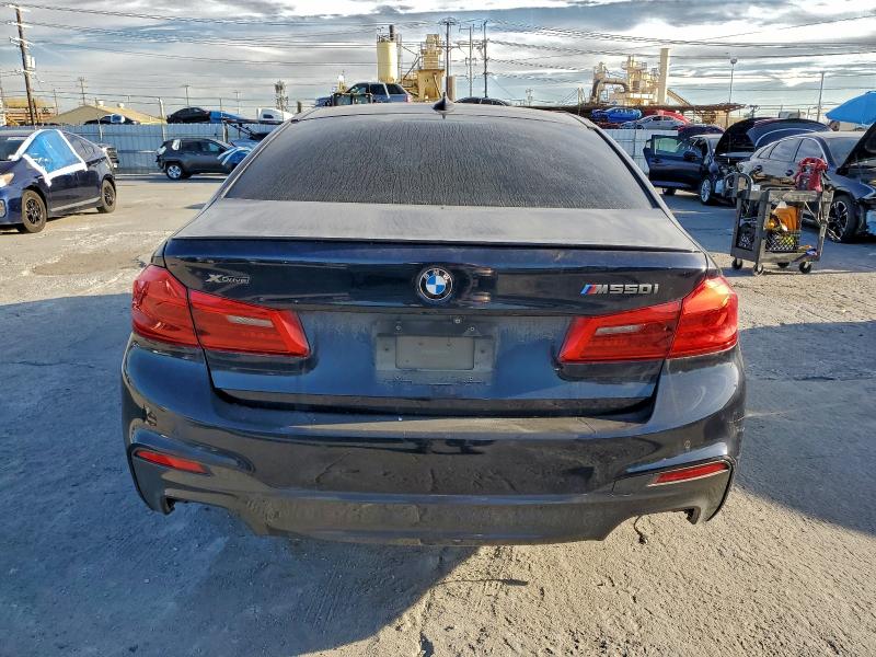Photo 6 from auction – 2018 BMW M550XI with VIN WBAJB9C59JG464369