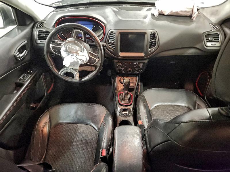 Photo 8 from auction – 2019 JEEP COMPASS TR with VIN 3C4NJDDB4KT681999