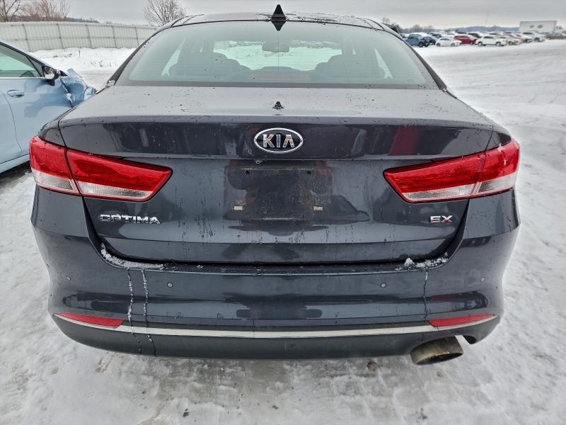 Zdjęcie 6 z aukcji – 2018 KIA OPTIMA EX z VIN 5XXGU4L31JG212440