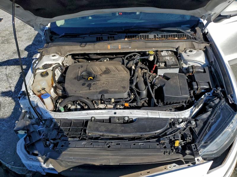 Photo 11 from auction – 2018 FORD FUSION SE with VIN 3FA6P0HD7JR126635