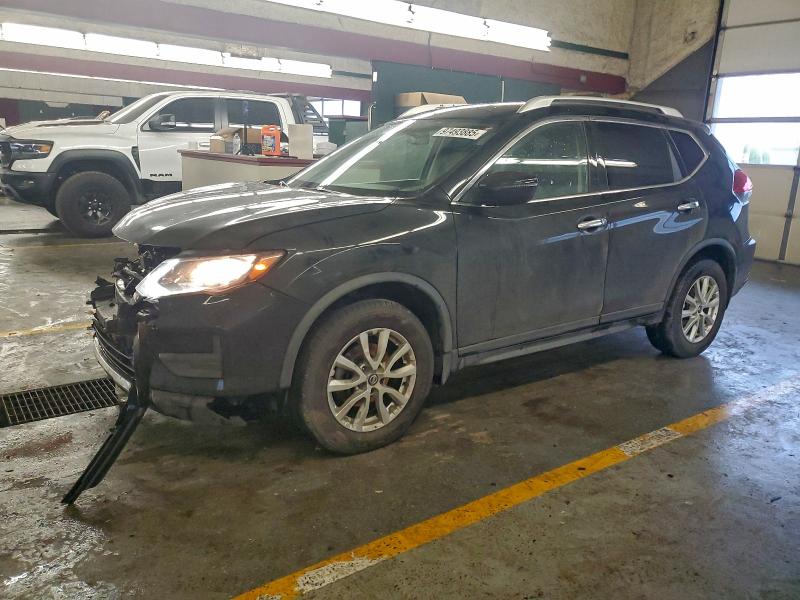 NISSAN ROGUE 2018 with VIN KNMAT2MV1JP587153 - Photo from auction