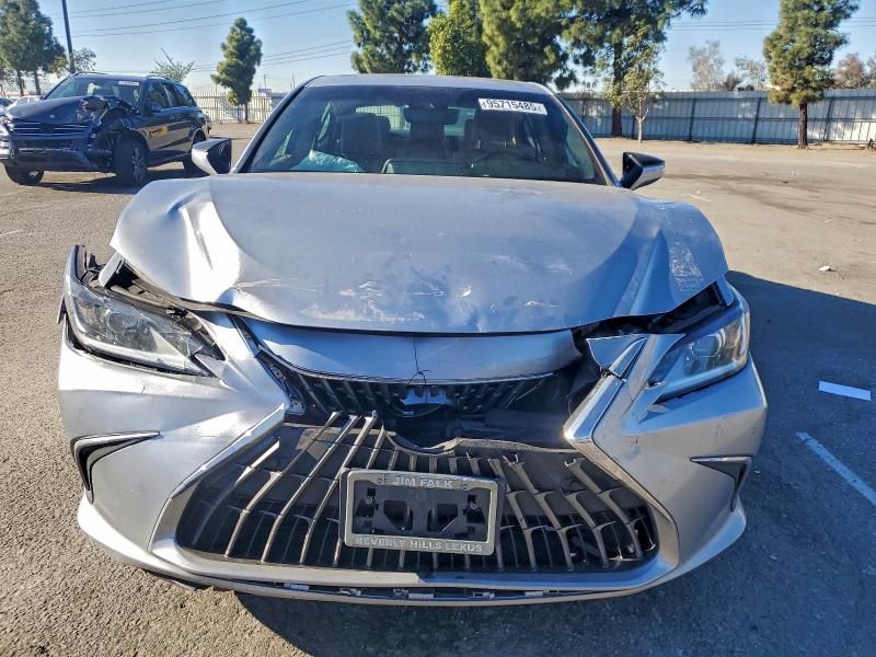 Photo 5 from auction – 2023 LEXUS ES 300H BA with VIN 58ADA1C11PU028986