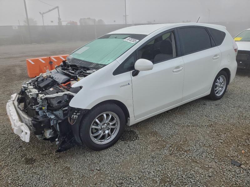 Photo 1 from auction – 2015 TOYOTA PRIUS V with VIN JTDZN3EU9FJ024354