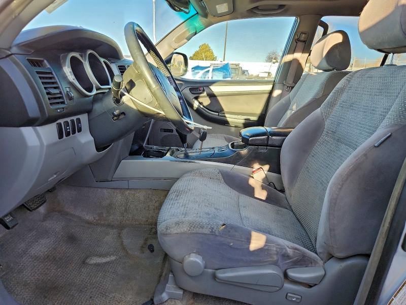 Photo 7 from auction – 2004 TOYOTA 4RUNNER SR with VIN JTEBU14R348026719
