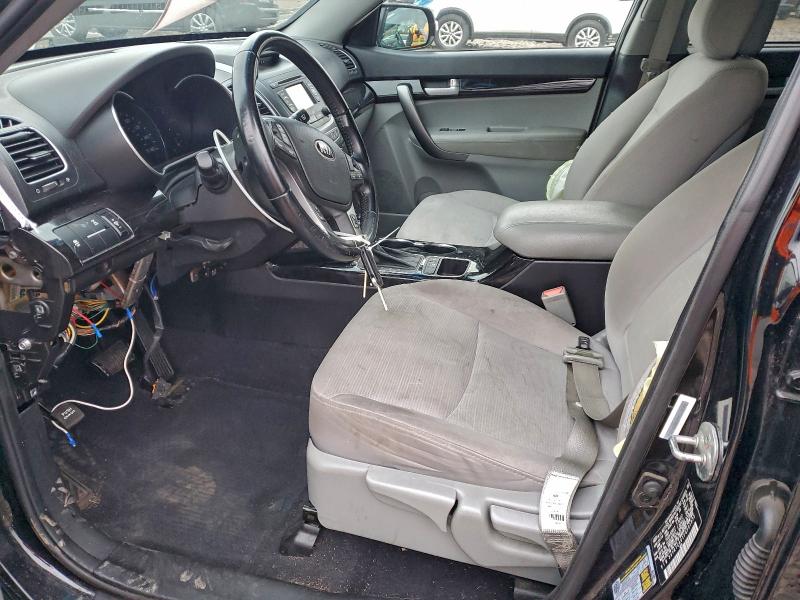 Photo 7 from auction – 2015 KIA SORENTO LX with VIN 5XYKTCA61FG591835