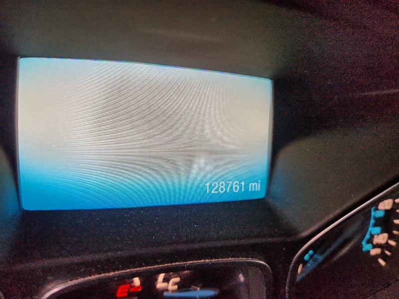 Photo 9 from auction – 2015 FORD ESCAPE with VIN 1FMCU0JX0FUC34780