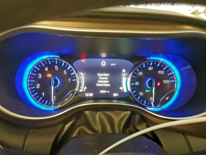 Photo 9 from auction – 2018 CHRYSLER PACIFICA T with VIN 2C4RC1EG7JR294613